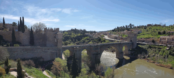 Most Puente de San Martin