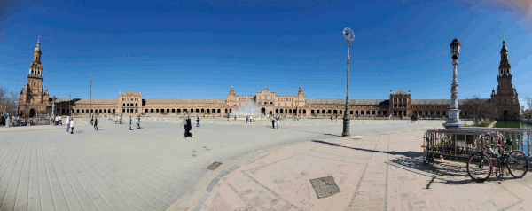 Poslopje na trgu Plaza de España